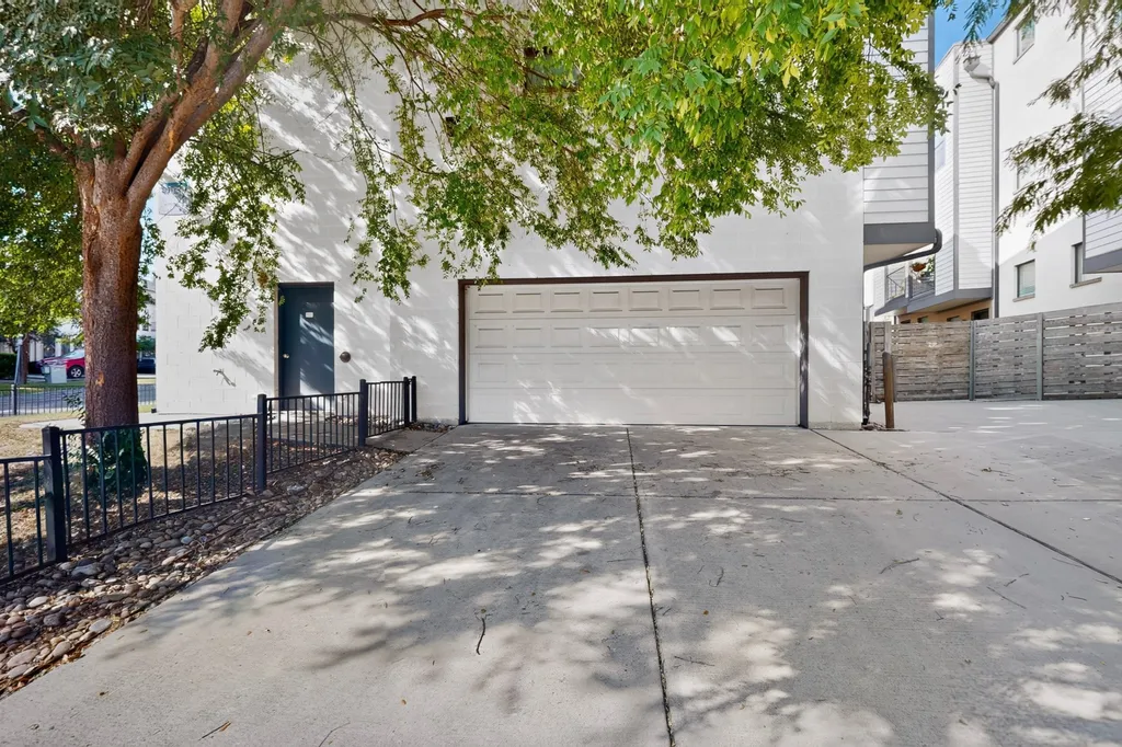 4950 Cedar Springs Road Dallas TX 75235