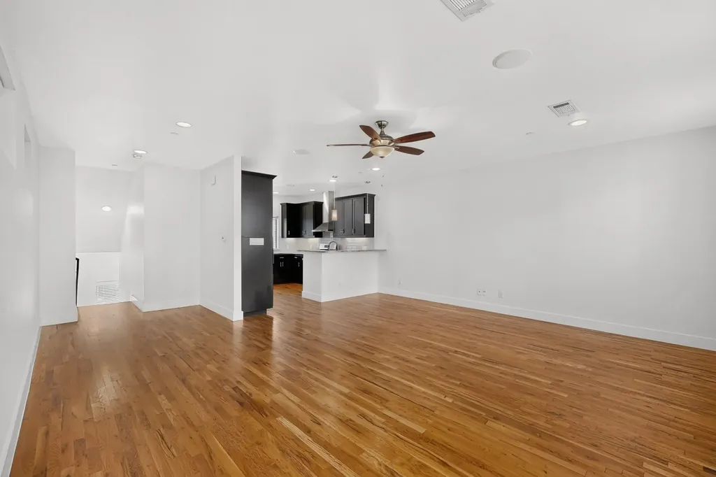 4950 Cedar Springs Road Dallas TX 75235