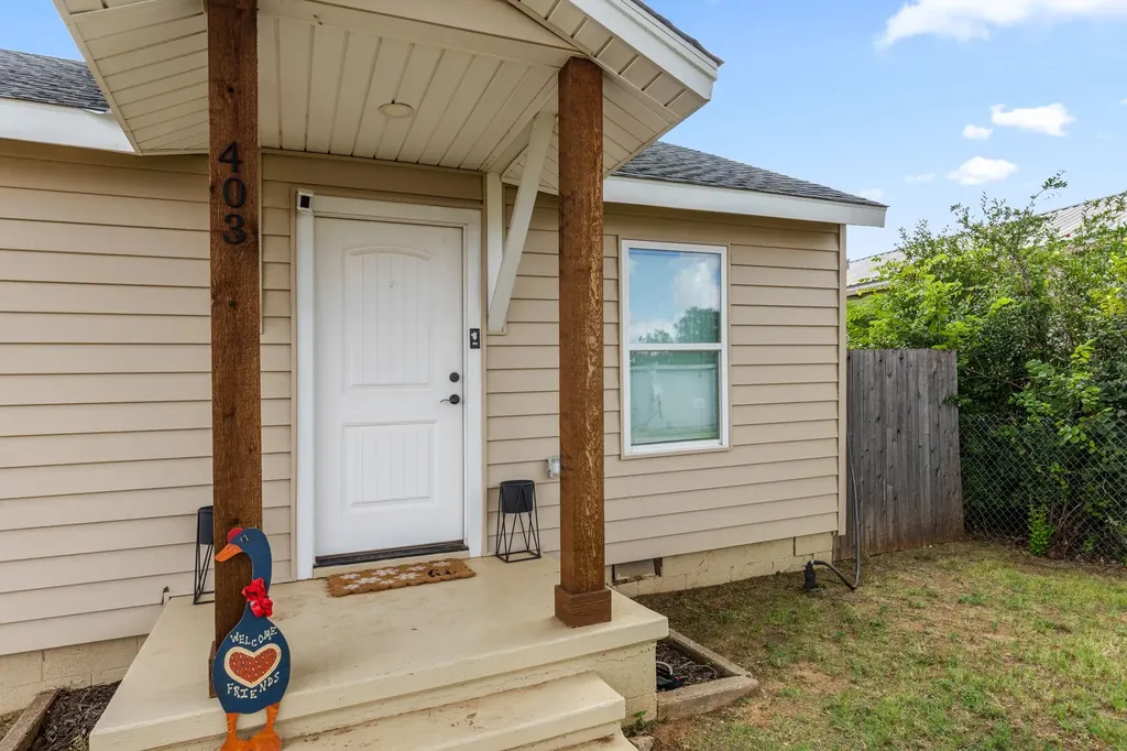 403 S Main Street Holliday TX 76366