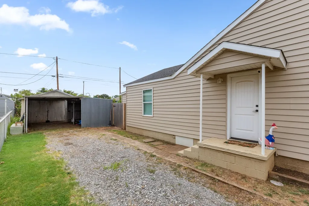 403 S Main Street Holliday TX 76366