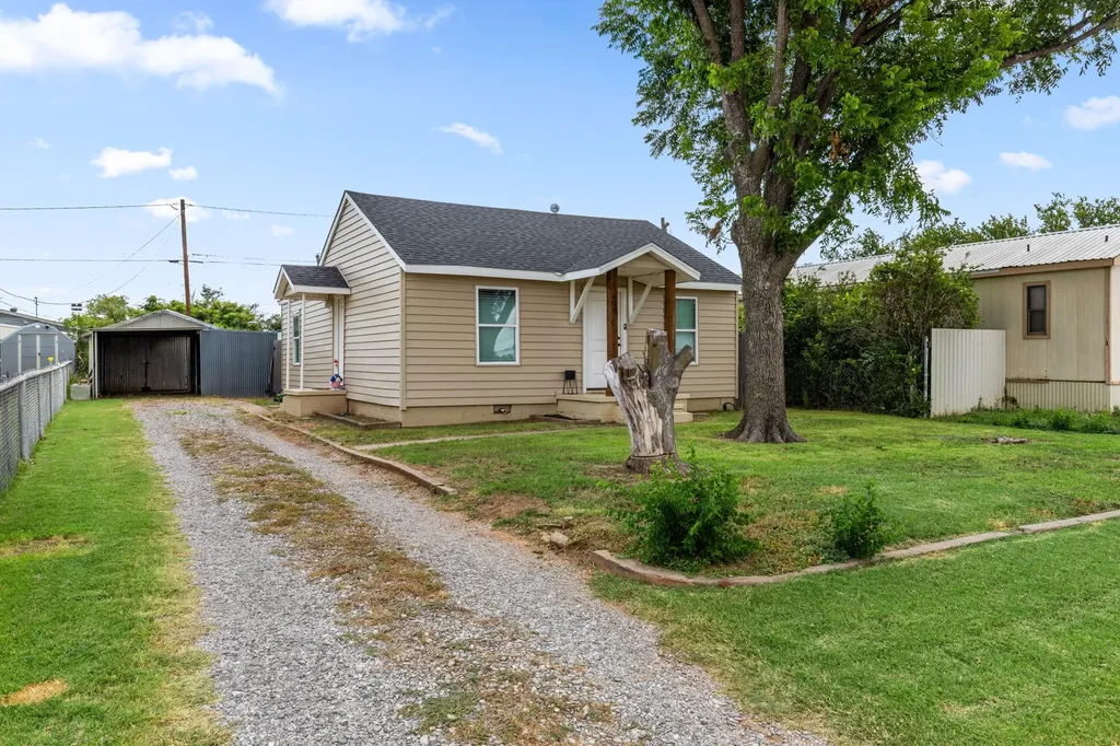 403 S Main Street Holliday TX 76366