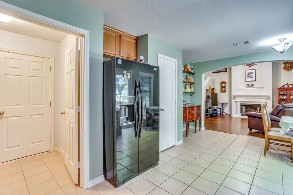 613 Cessna Court Saginaw TX 76179