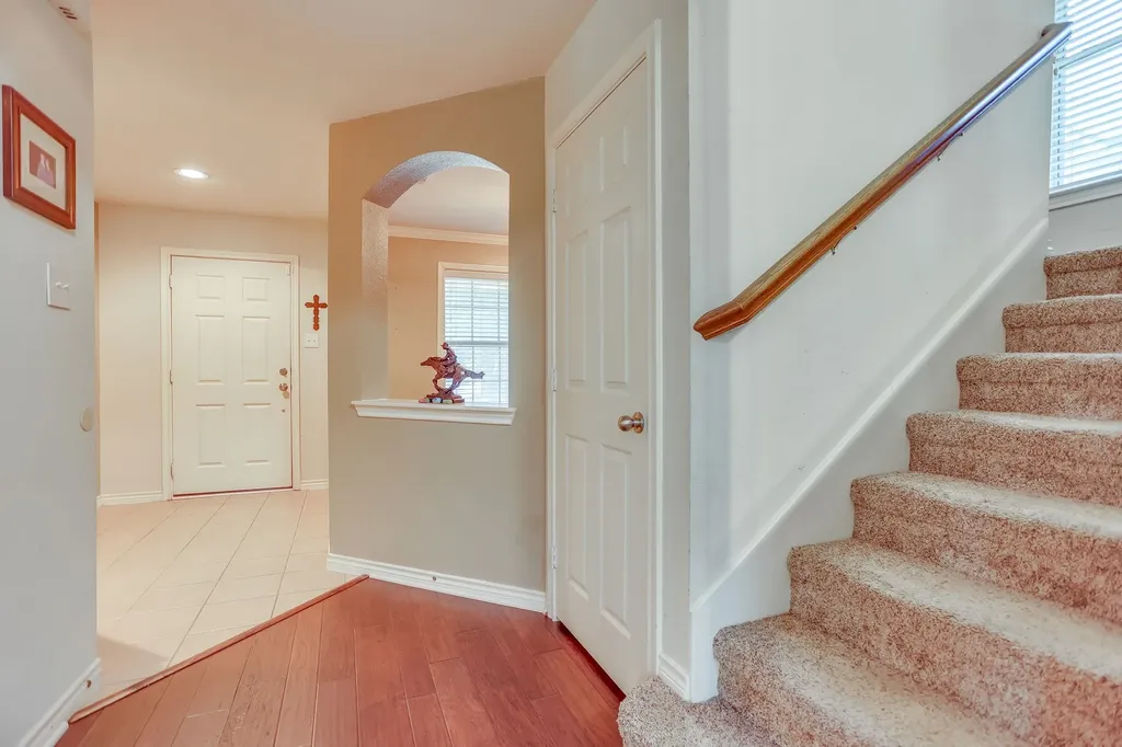 613 Cessna Court Saginaw TX 76179
