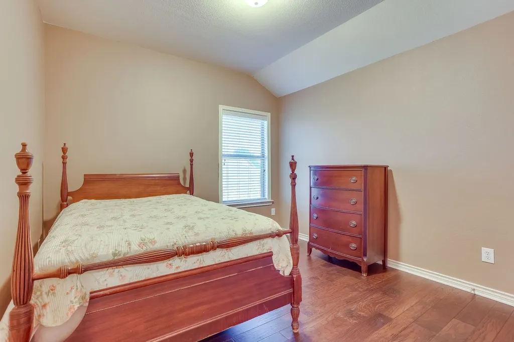 613 Cessna Court Saginaw TX 76179