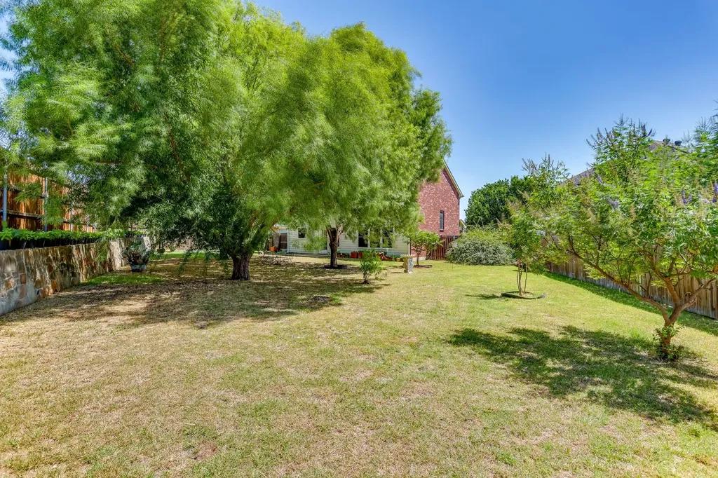 613 Cessna Court Saginaw TX 76179