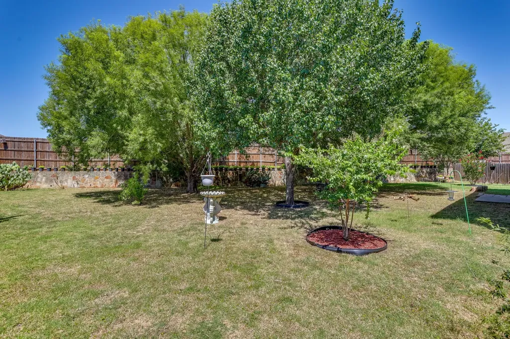 613 Cessna Court Saginaw TX 76179