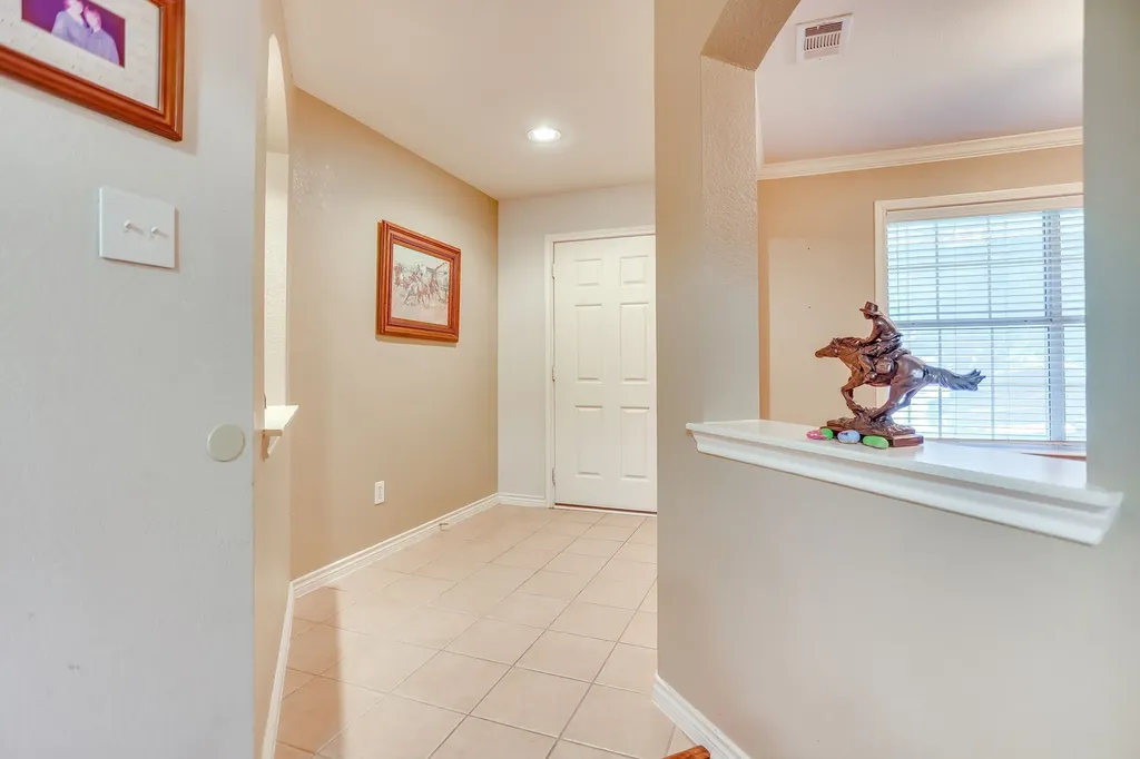 613 Cessna Court Saginaw TX 76179