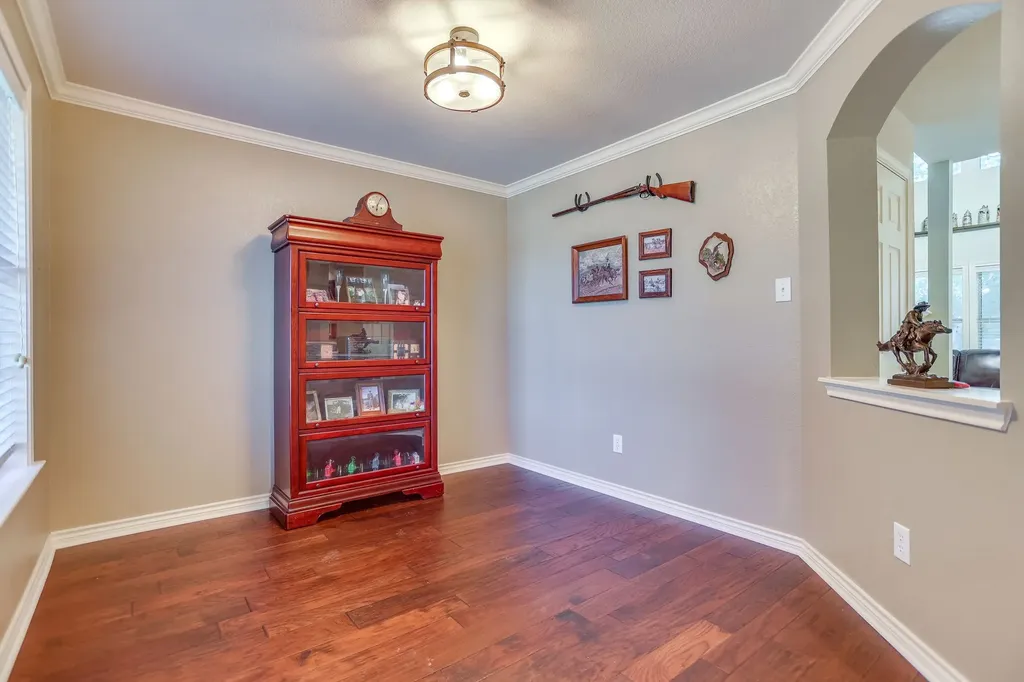 613 Cessna Court Saginaw TX 76179