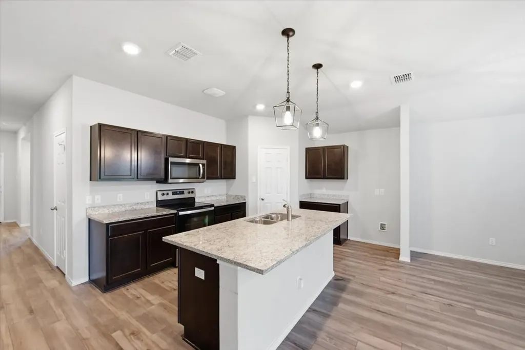 7009 Llano Drive China Spring TX 76633