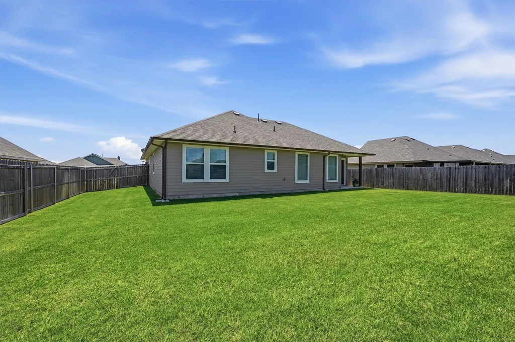 111 Mustang Drive Lindsay TX 76240