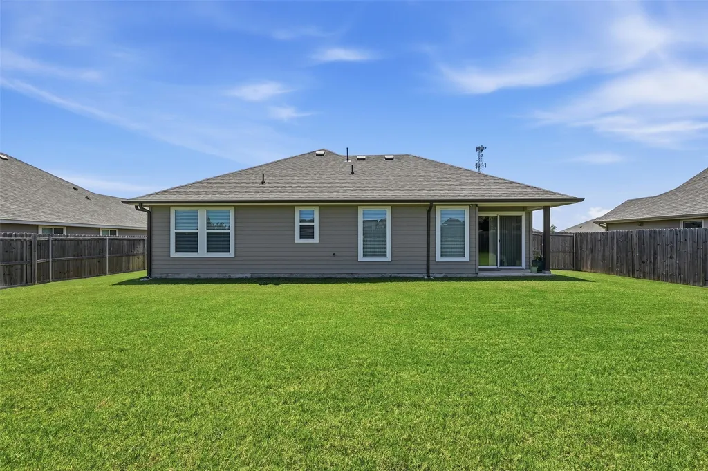 111 Mustang Drive Lindsay TX 76240