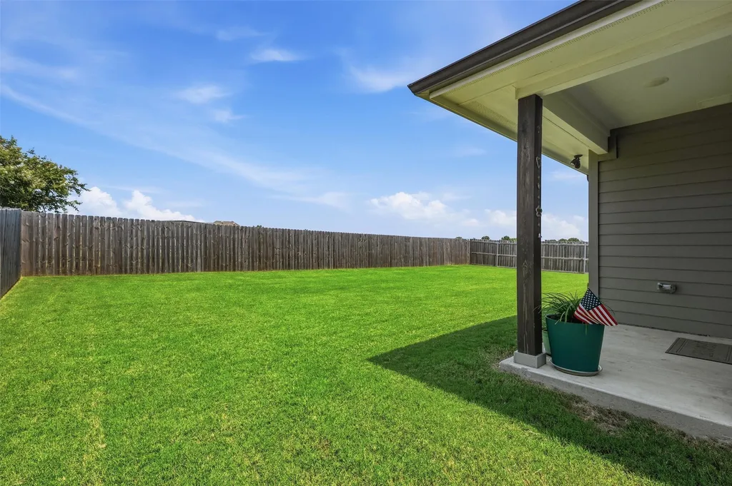 111 Mustang Drive Lindsay TX 76240