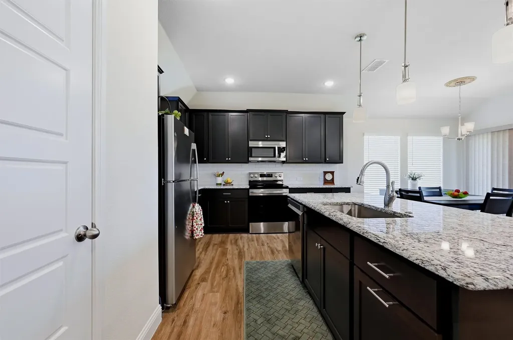 111 Mustang Drive Lindsay TX 76240