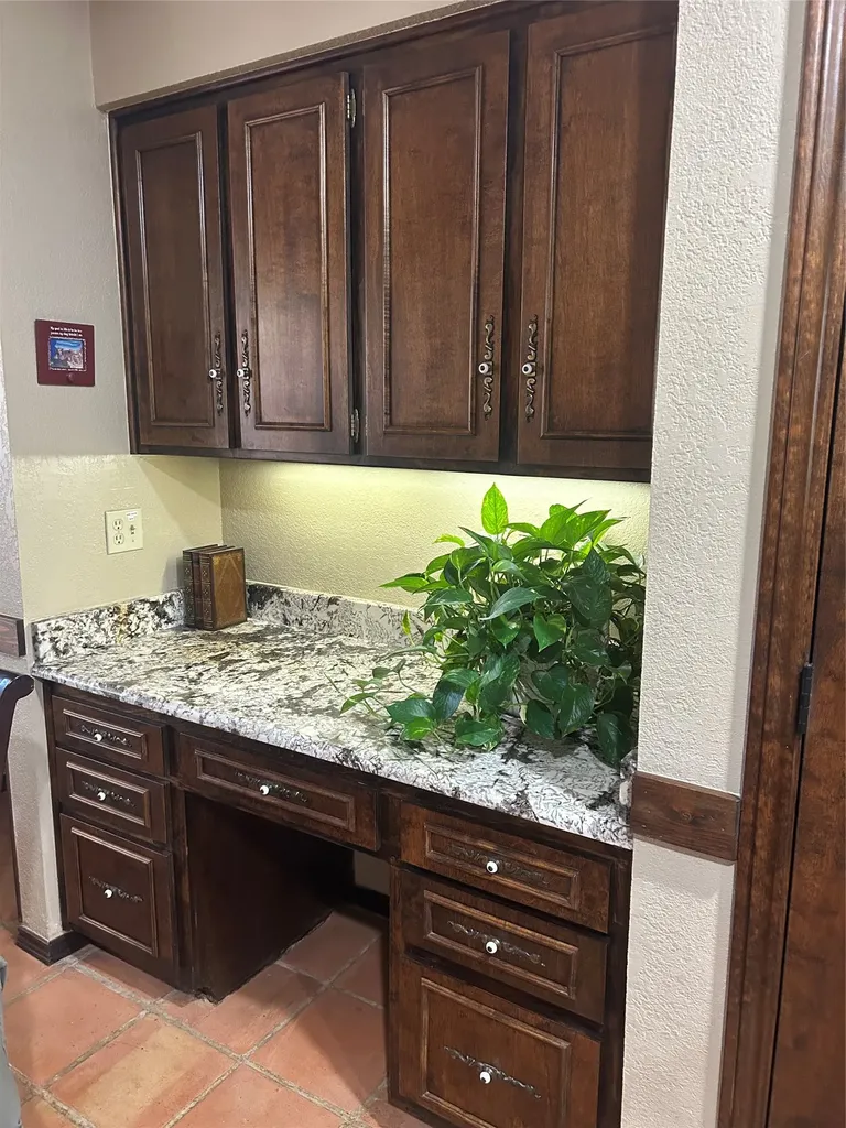 304 Paloverde Lane Fort Worth TX 76112