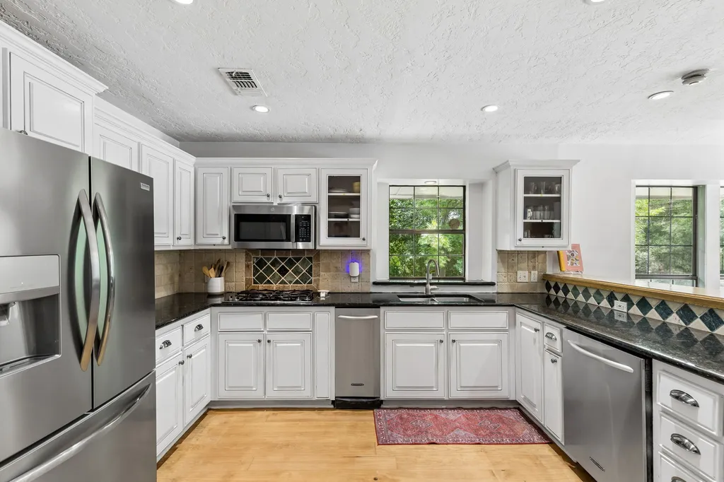 205 Balboa Street Irving TX 75062