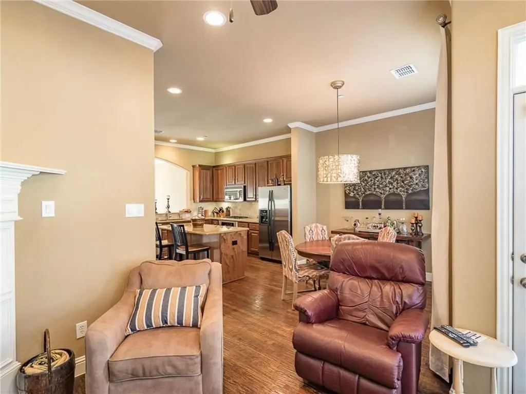 5733 Lois Lane Plano TX 75024