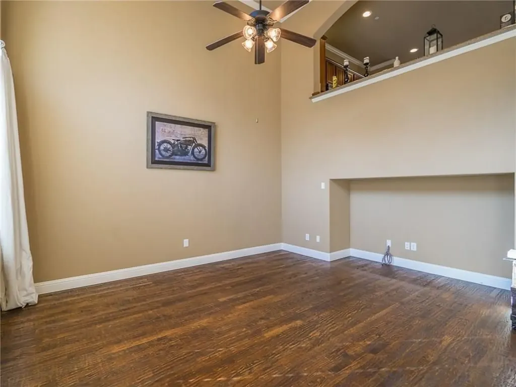 5733 Lois Lane Plano TX 75024