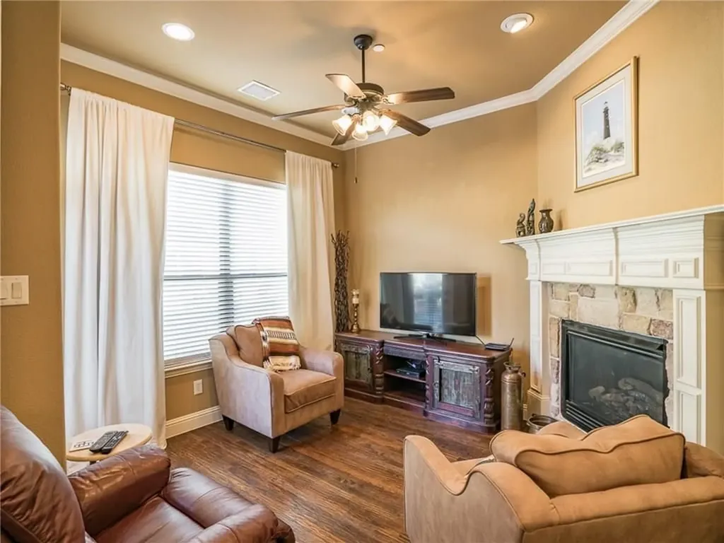 5733 Lois Lane Plano TX 75024