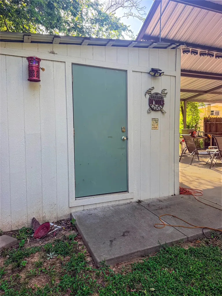 2124 Culbertson Street Paris TX 75460