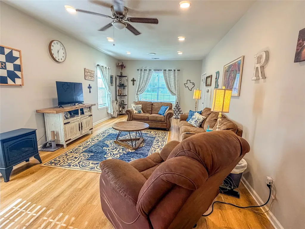 2124 Culbertson Street Paris TX 75460