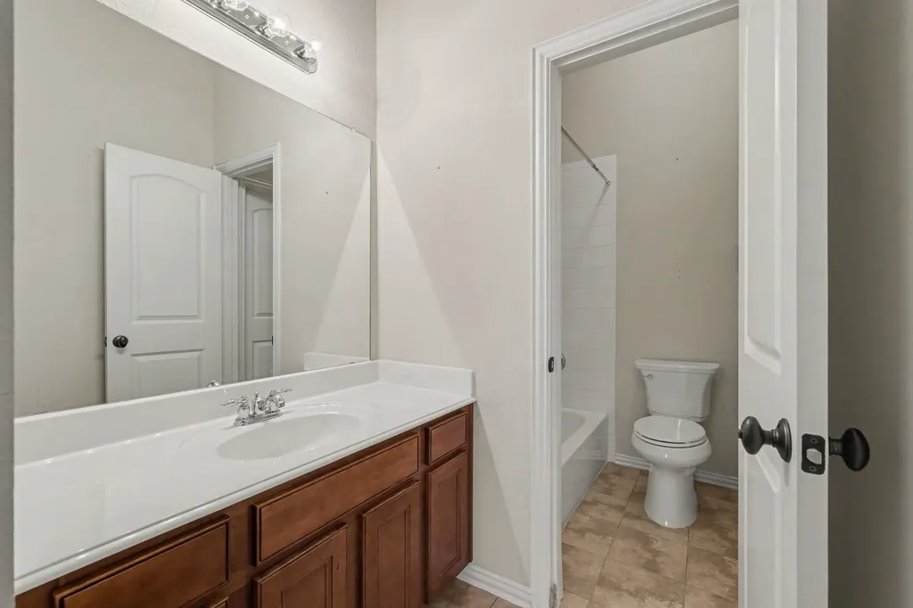 4216 Boxwood Drive Denton TX 76208