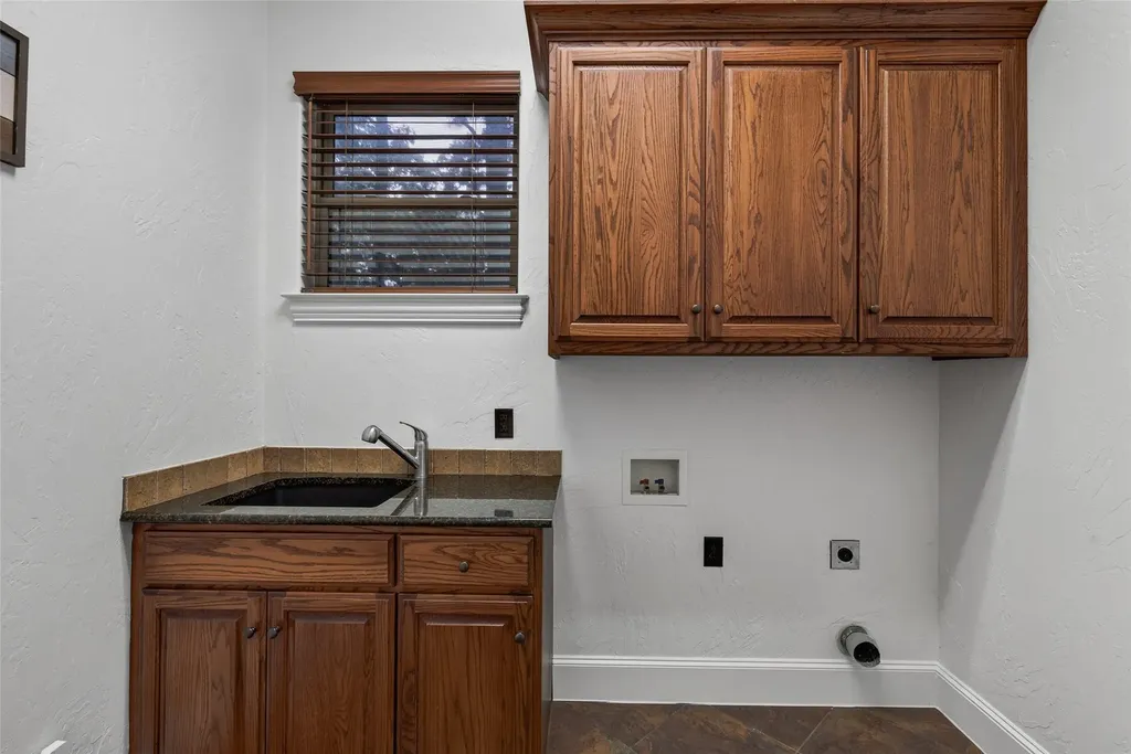416 Forest Lane Gun Barrel City TX 75156