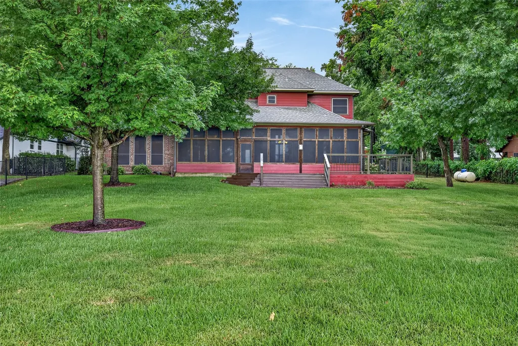 416 Forest Lane Gun Barrel City TX 75156