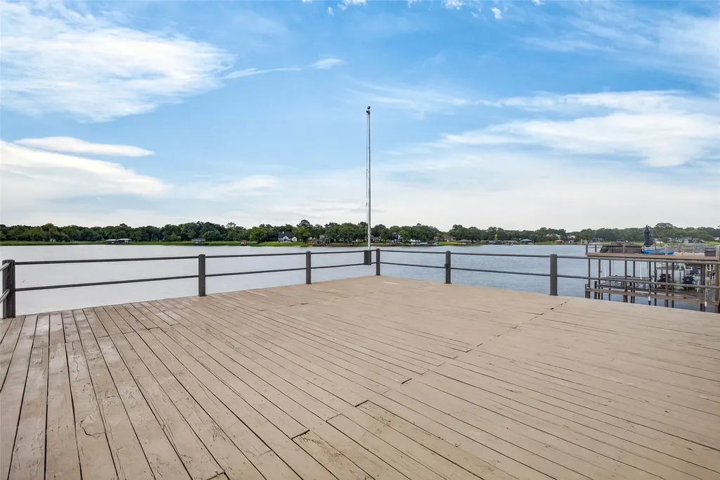 416 Forest Lane Gun Barrel City TX 75156