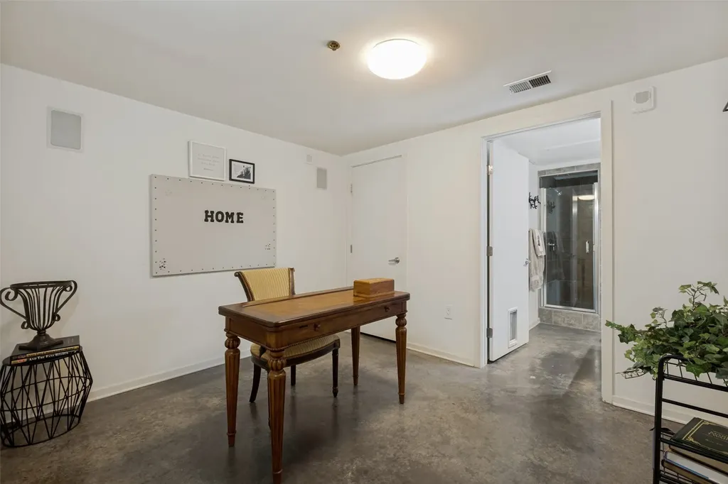 3110 Thomas Avenue Dallas TX 75204