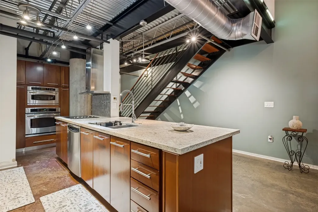 3110 Thomas Avenue Dallas TX 75204