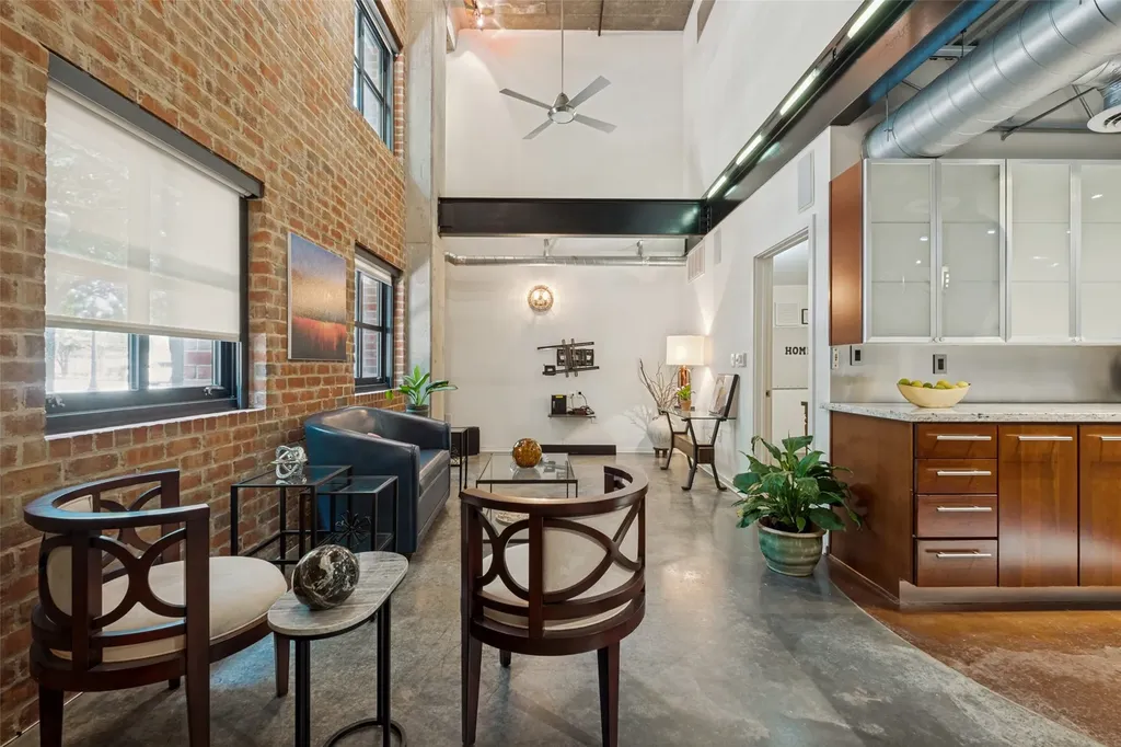 3110 Thomas Avenue Dallas TX 75204