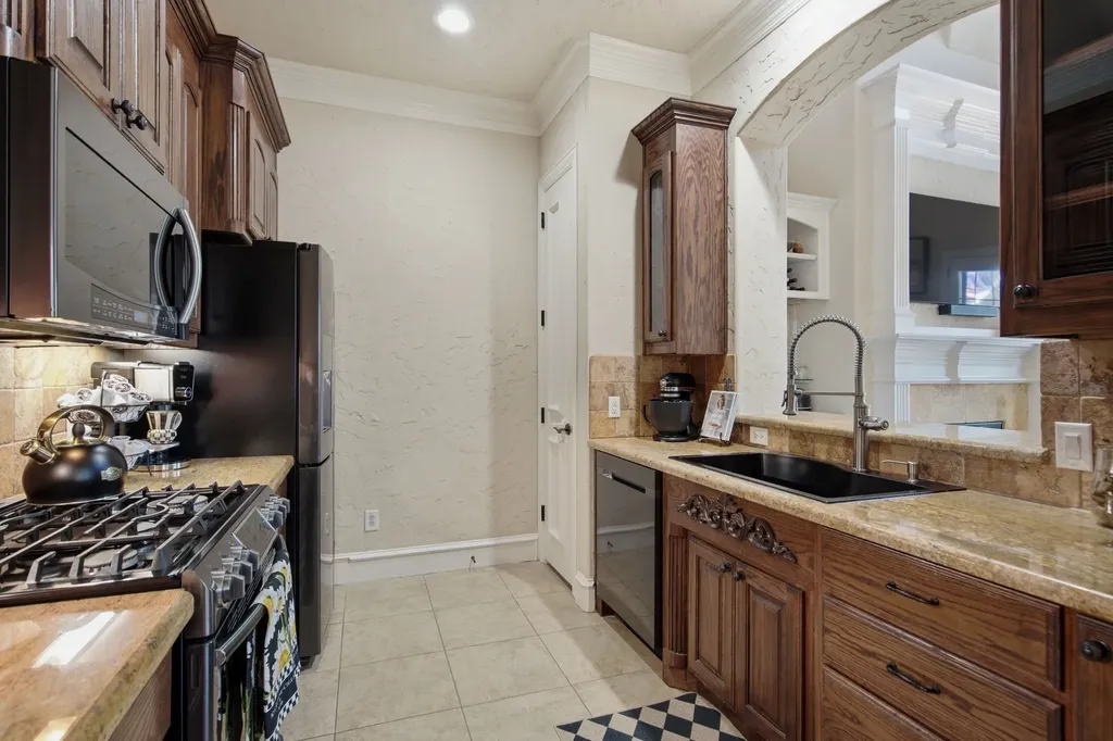 728 Rockingham Drive Irving TX 75063