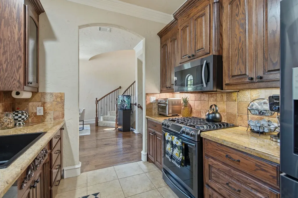 728 Rockingham Drive Irving TX 75063