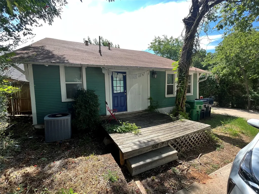219 Bryan Street Denton TX 76201