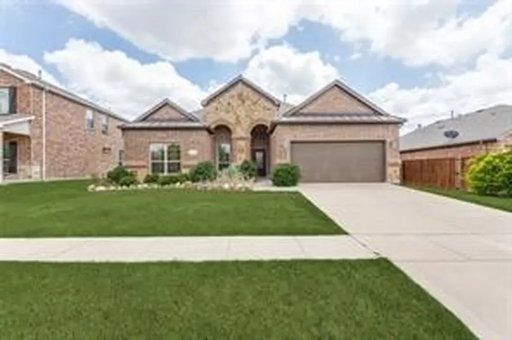 1405 E Bounds Lane Celina TX 75009