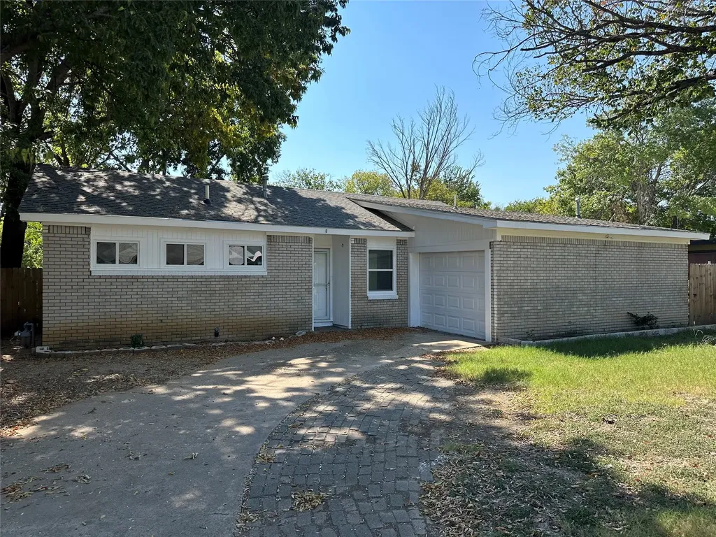 4612 Emerson Street Fort Worth TX 76119