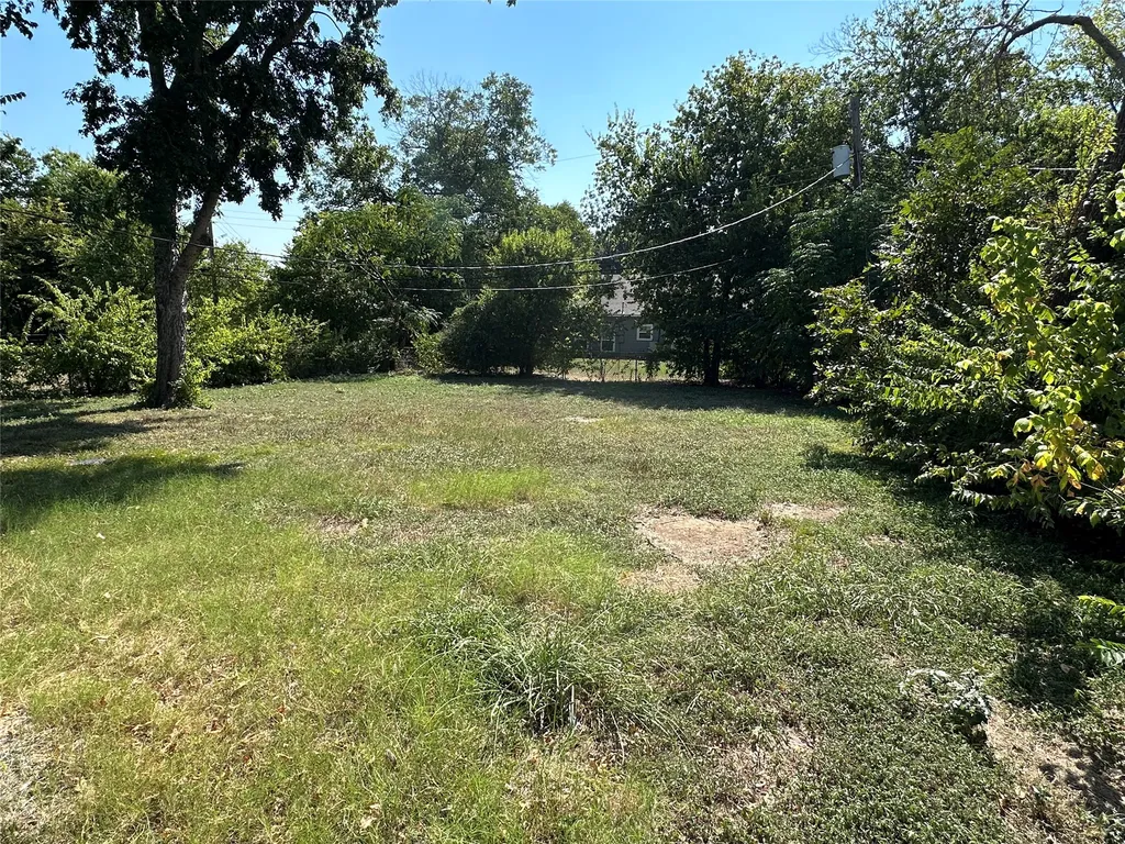 4612 Emerson Street Fort Worth TX 76119