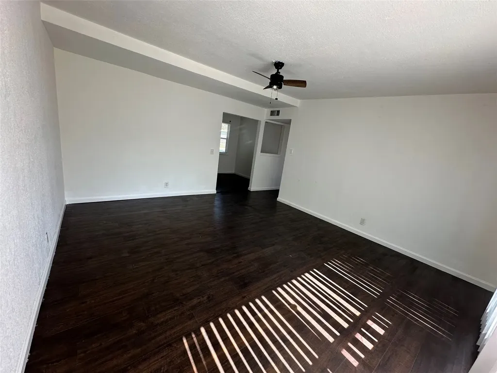 4612 Emerson Street Fort Worth TX 76119
