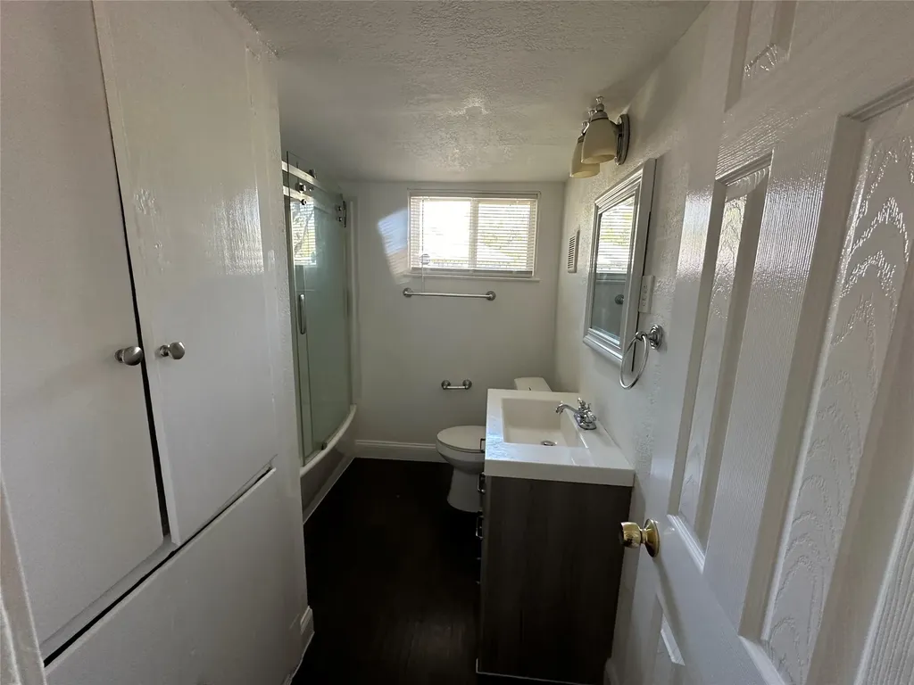 4612 Emerson Street Fort Worth TX 76119