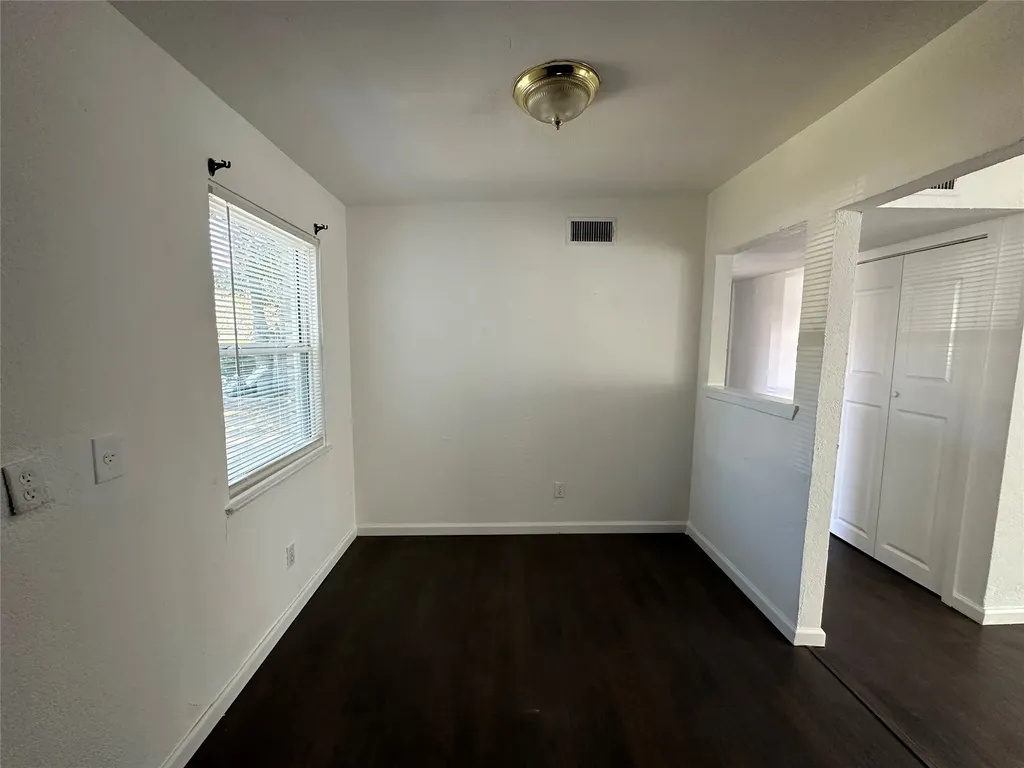 4612 Emerson Street Fort Worth TX 76119