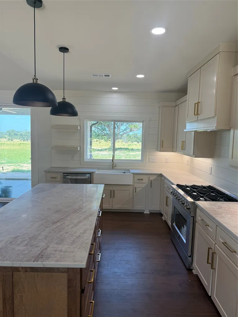 408 Vz County Road 2115 Canton TX 75103