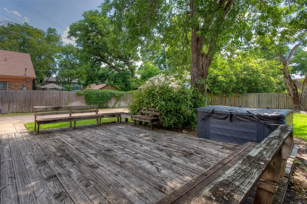 3100 Odessa Avenue Fort Worth TX 76109