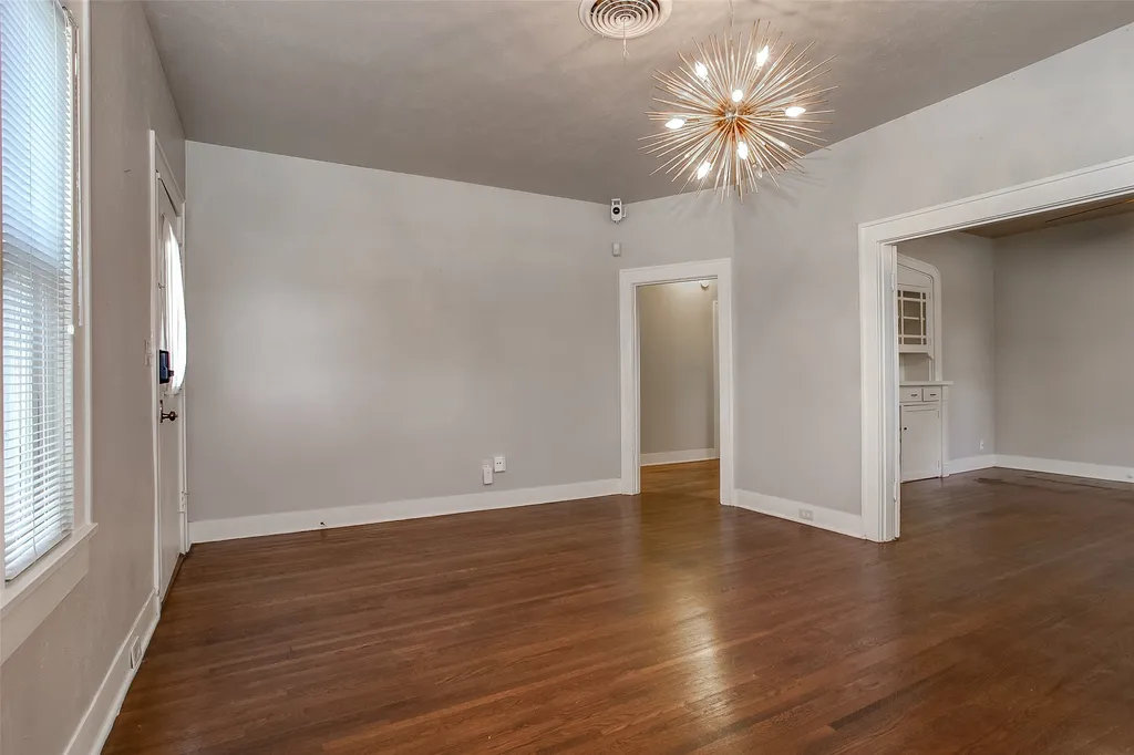 3100 Odessa Avenue Fort Worth TX 76109