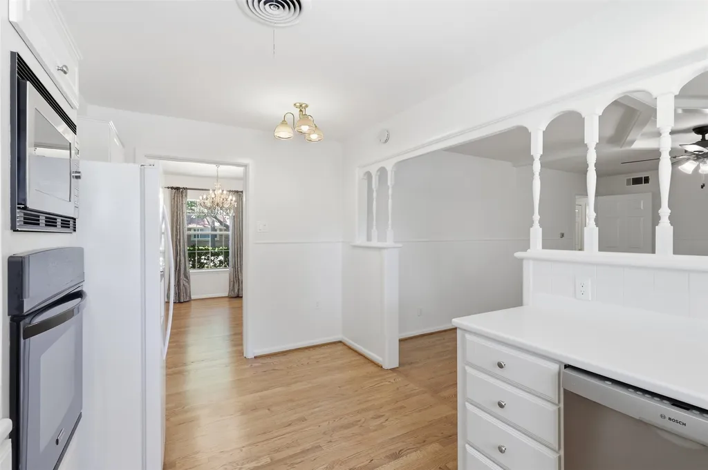 706 Peach Tree Lane Garland TX 75041