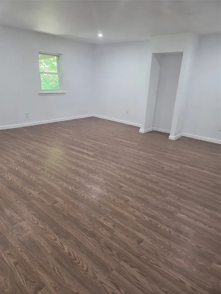205 S Line Street Weatherford TX 76086