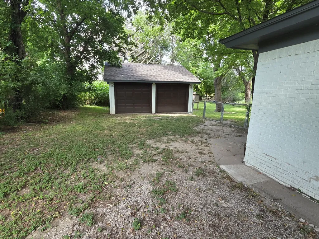 205 S Line Street Weatherford TX 76086