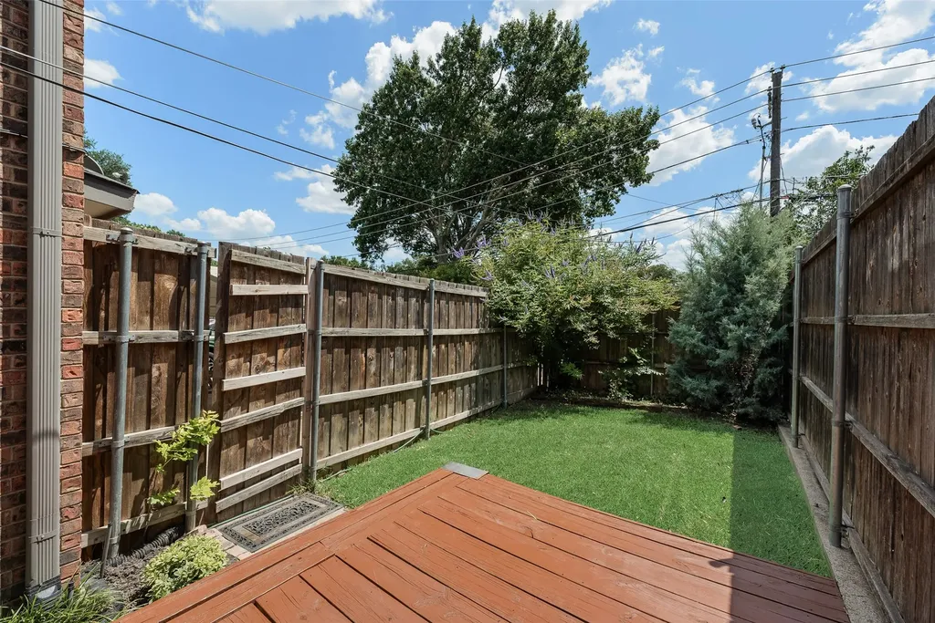 4988 Thunder Road Dallas TX 75244