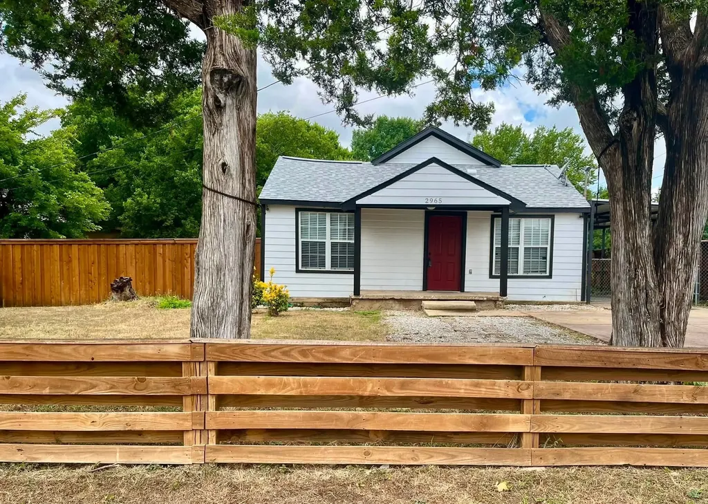2965 Clovis Avenue Dallas TX 75233
