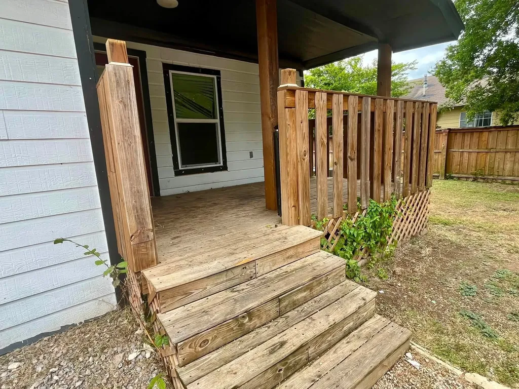 2965 Clovis Avenue Dallas TX 75233