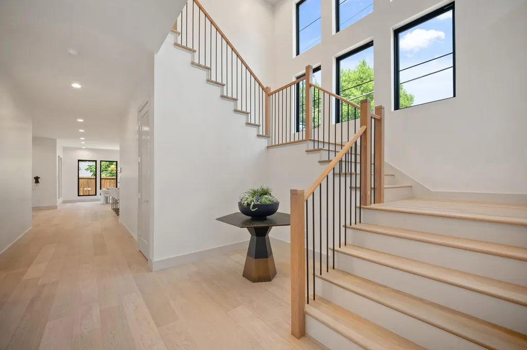 6245 Martel Avenue Dallas TX 75214